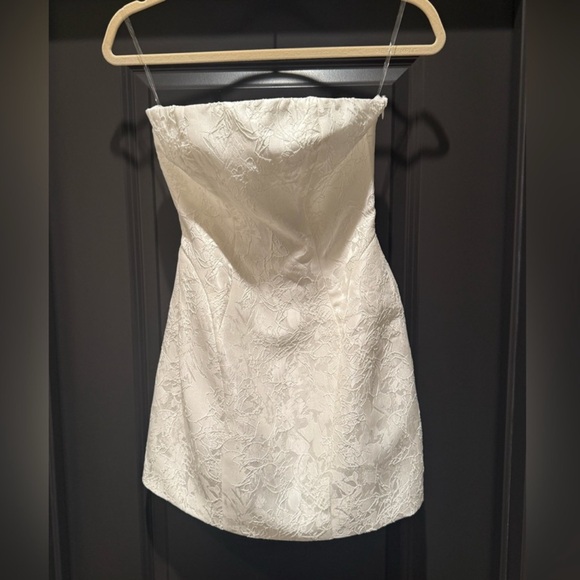 Babyboo Elenora Dress. Worn once. Removable bow. Bridal shower/bachelorette. - Picture 5 of 6